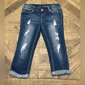 Ariya Jeans women's distressed cuffed capri jeans.